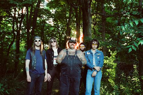 Pig Pen Unveils New Single & Music Video 'Rabid Beach'